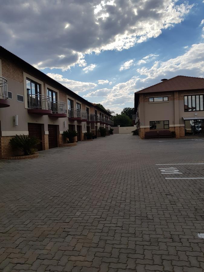 欧陆普利姆酒店 博克斯堡 外观 照片